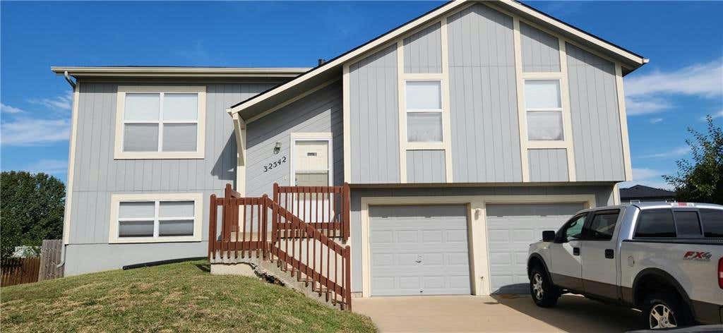 32542 W 172ND TER, GARDNER, KS 66030, photo 1 of 18