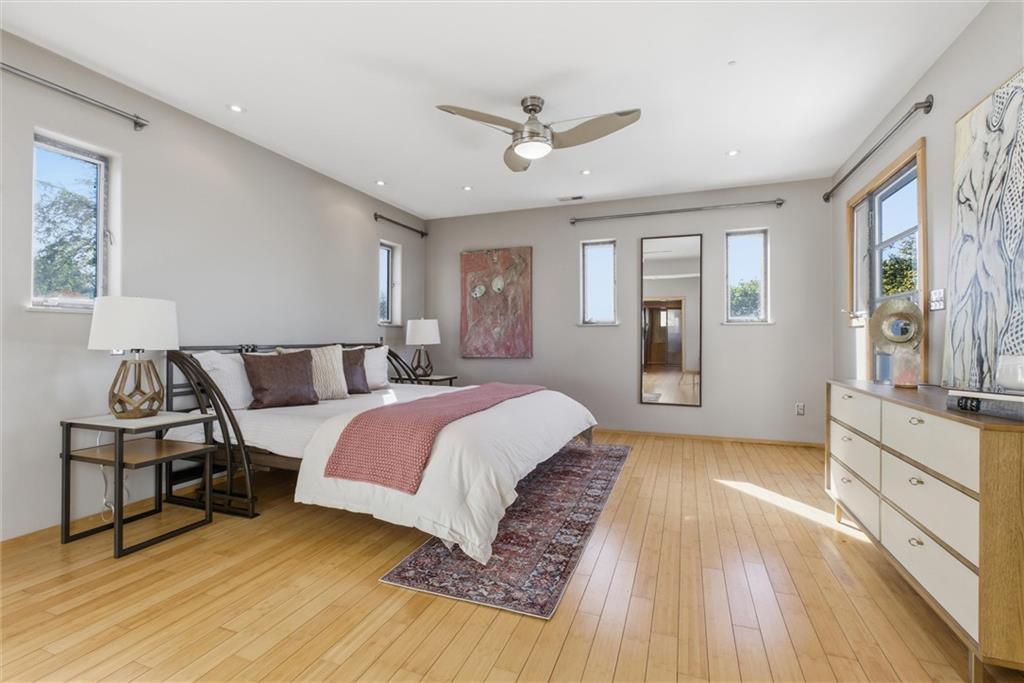 Kansas City, Missouri, 64108, United States, 2 Bedrooms Bedrooms, ,3 BathroomsBathrooms,Residential,Active,1988723