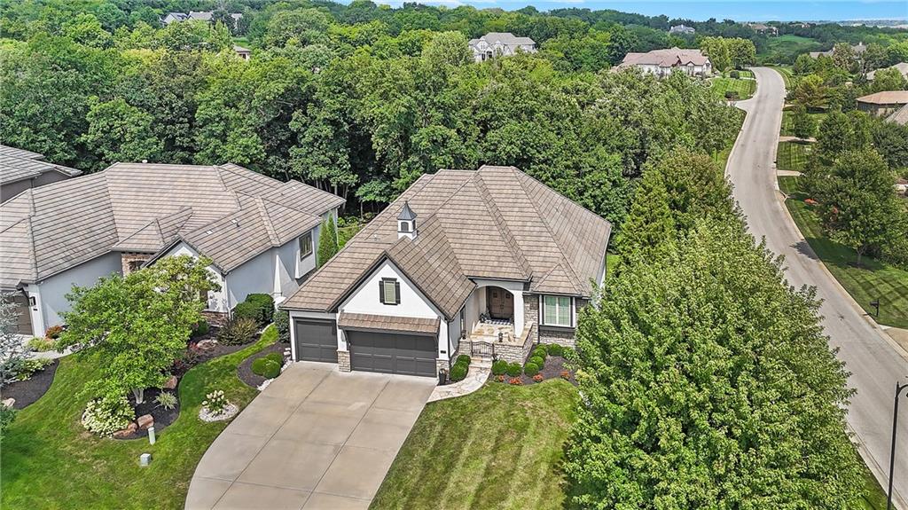 Loch Lloyd, Missouri, 64012, United States, 3 Bedrooms Bedrooms, ,4 BathroomsBathrooms,Residential,Active,1929453