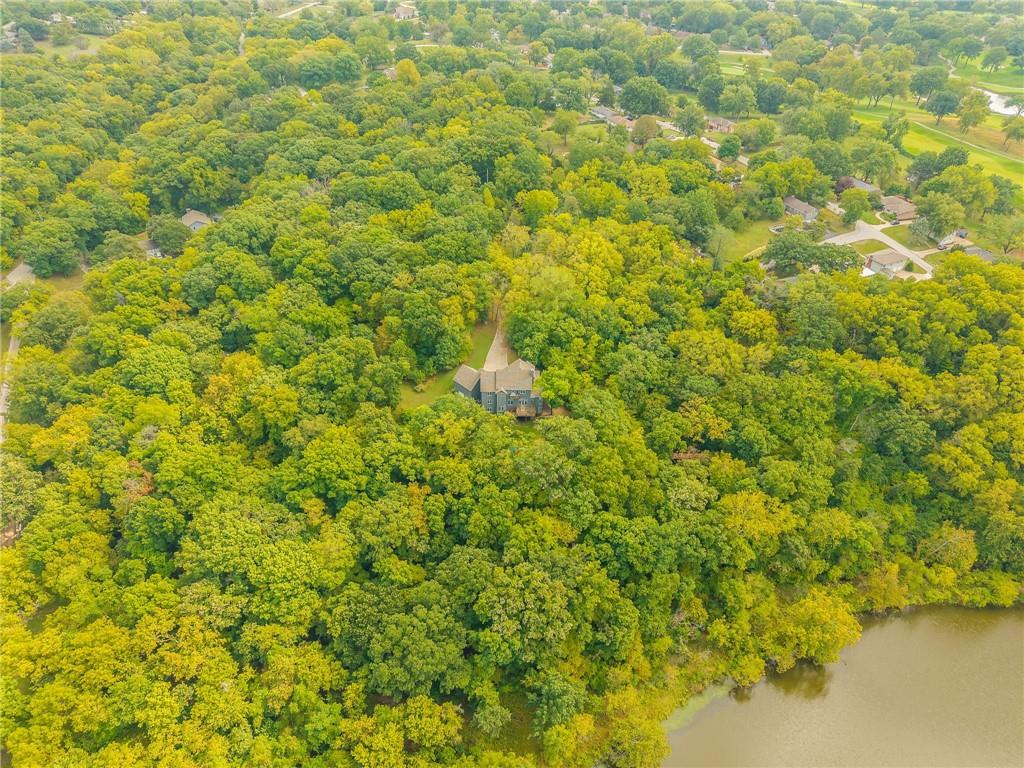 Parkville, Missouri, 64152, United States, 4 Bedrooms Bedrooms, ,5 BathroomsBathrooms,Residential,Active,1987258