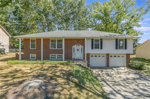 6523 NW SWEETBRIAR LN, KANSAS CITY, MO 64151 - Image 1