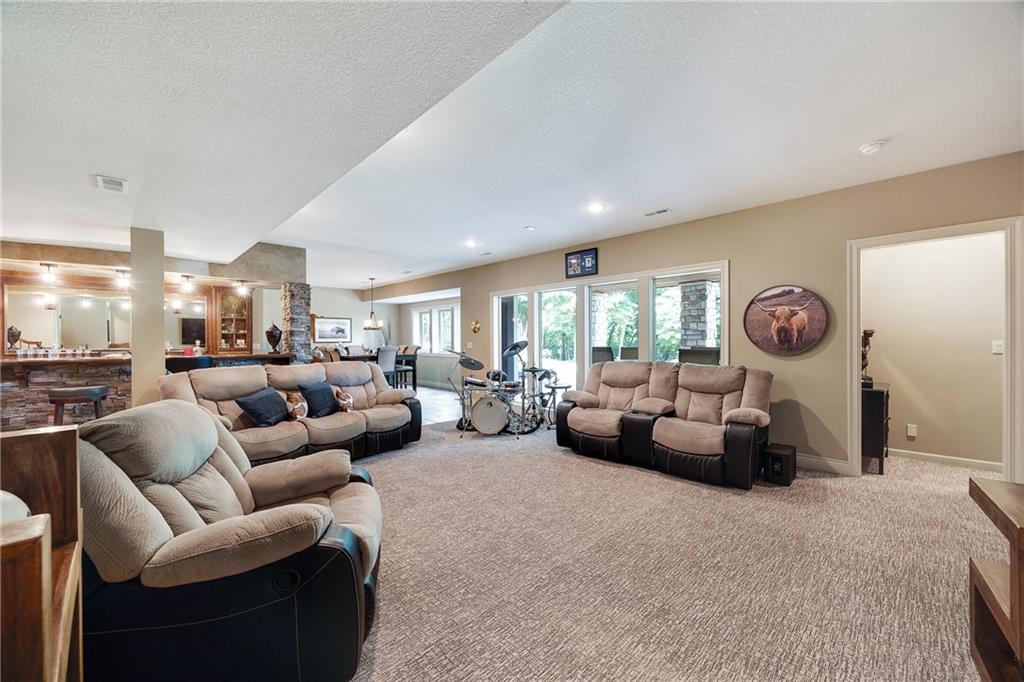 Loch Lloyd, Missouri, 64012, United States, 3 Bedrooms Bedrooms, ,4 BathroomsBathrooms,Residential,Active,1929453