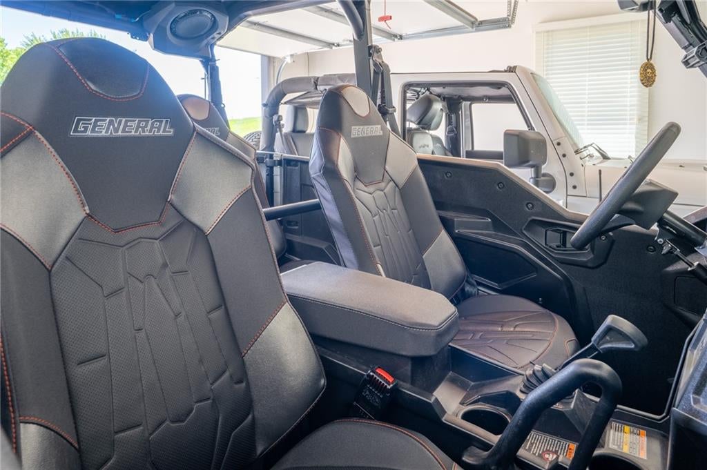 Altamont, Missouri, 64620, United States, 5 Bedrooms Bedrooms, ,5 BathroomsBathrooms,Residential,Active,1880022