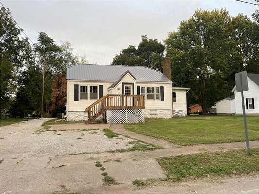 217 S MECHANIC ST, BUTLER, MO 64730, photo 4 of 50