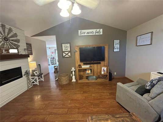 802 E 19TH ST, GALENA, KS 66739, photo 5 of 17