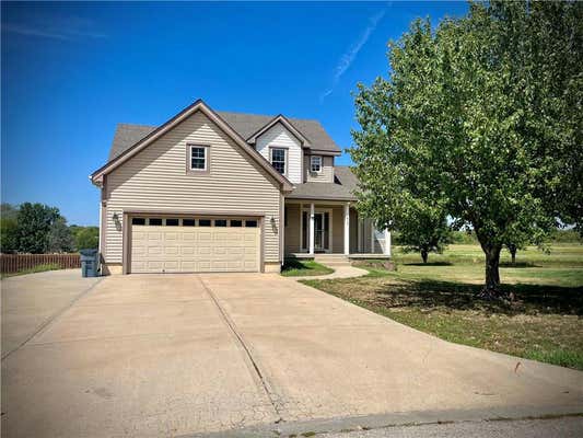 910 HEMLOCK ST, PAOLA, KS 66071 - Image 1