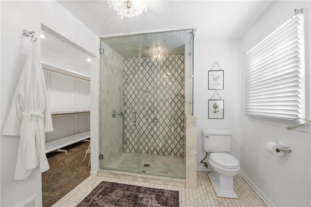 Kansas City, Missouri, 64113, United States, 3 Bedrooms Bedrooms, ,3 BathroomsBathrooms,Residential,Active,1987240