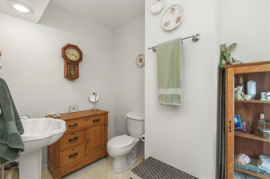 Macks Creek, Missouri, 65786, United States, 3 Bedrooms Bedrooms, ,3 BathroomsBathrooms,Residential,Active,1893234