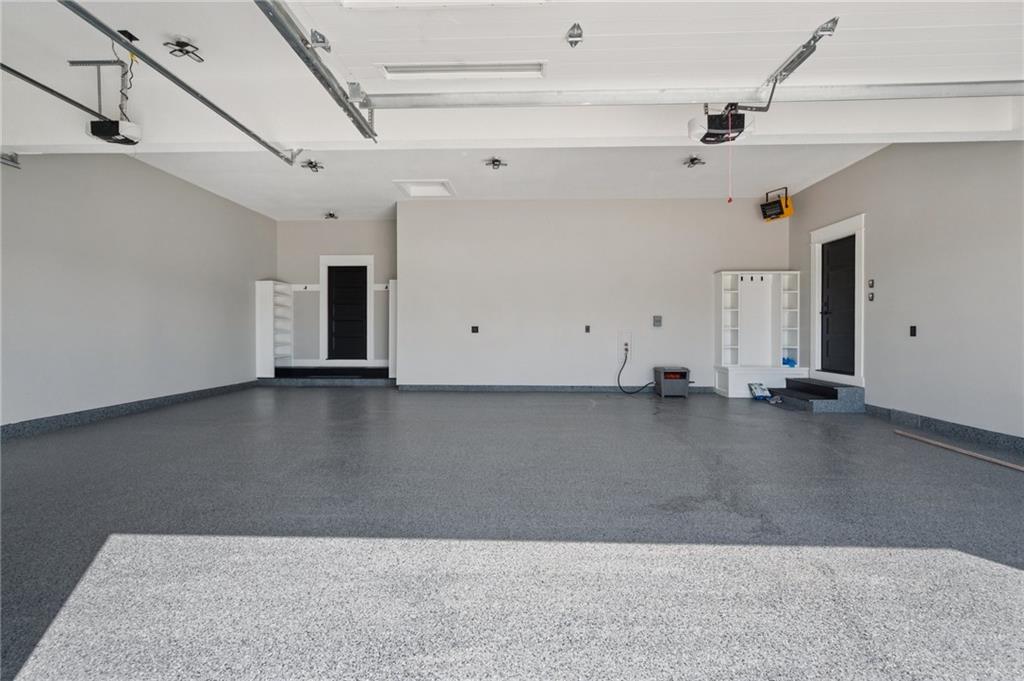 Riverside, Missouri, 64150, United States, 7 Bedrooms Bedrooms, ,6 BathroomsBathrooms,Residential,Active,1960175