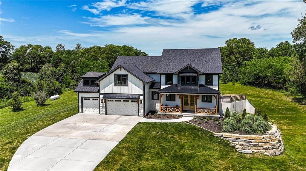 Liberty, Missouri, 64068, United States, 6 Bedrooms Bedrooms, ,5 BathroomsBathrooms,Residential,Active,1922515