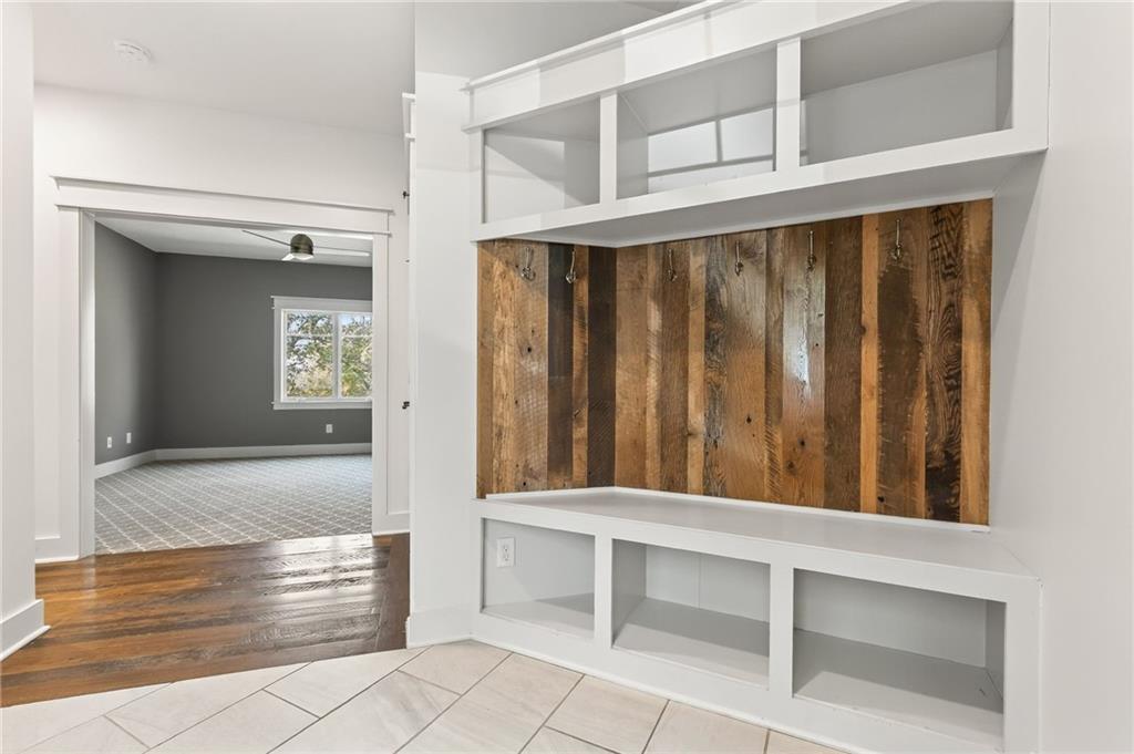 Parkville, Missouri, 64152, United States, 4 Bedrooms Bedrooms, ,5 BathroomsBathrooms,Residential,Active,1987258