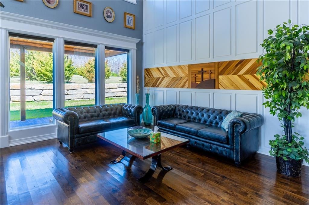 Cameron, Missouri, 64429, United States, 3 Bedrooms Bedrooms, ,3 BathroomsBathrooms,Residential,Active,1764473
