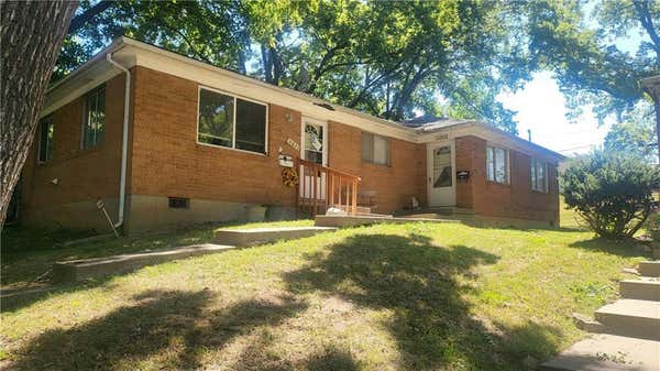 10823 E WESTPORT RD, INDEPENDENCE, MO 64052 - Image 1