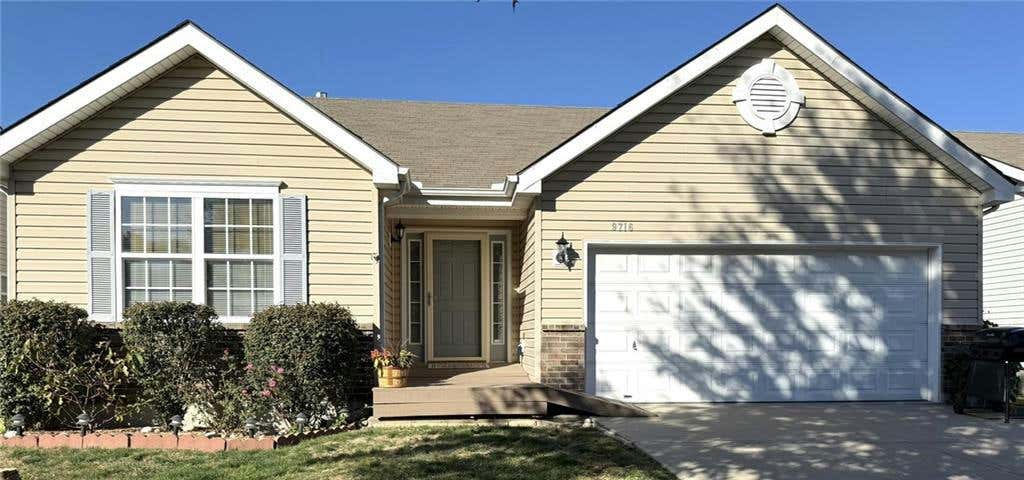 9716 NE 98TH TER, KANSAS CITY, MO 64157, photo 1 of 18