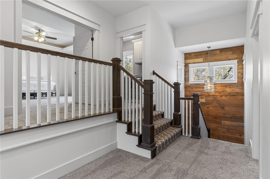 Parkville, Missouri, 64152, United States, 4 Bedrooms Bedrooms, ,5 BathroomsBathrooms,Residential,Active,1987258