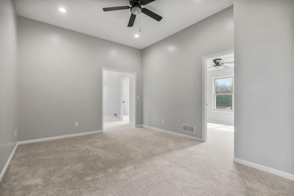 Grandview, Missouri, 64030, United States, 8 Bedrooms Bedrooms, ,5 BathroomsBathrooms,Residential,Active,1892623