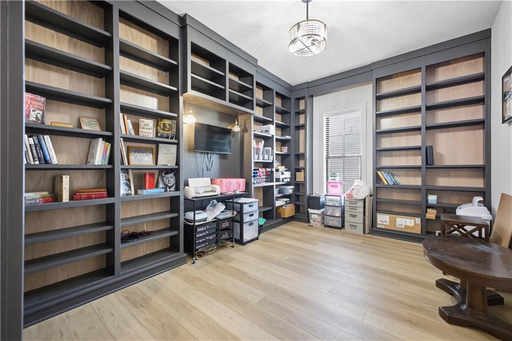 St Joseph, Missouri, 64507, United States, 5 Bedrooms Bedrooms, ,5 BathroomsBathrooms,Residential,Active,2007340