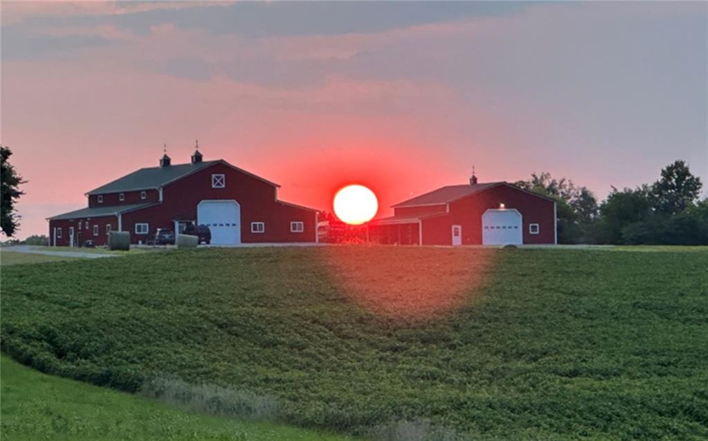 Gallatin, Missouri, 64640, United States, 5 Bedrooms Bedrooms, ,5 BathroomsBathrooms,Residential,Active,1953380
