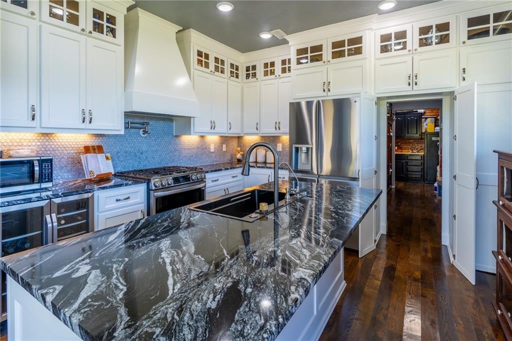 Cameron, Missouri, 64429, United States, 3 Bedrooms Bedrooms, ,3 BathroomsBathrooms,Residential,Active,1764473