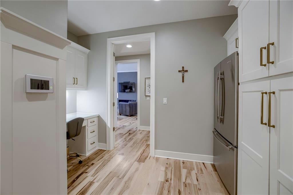 Riverside, Missouri, 64150, United States, 5 Bedrooms Bedrooms, ,5 BathroomsBathrooms,Residential,Active,1710739