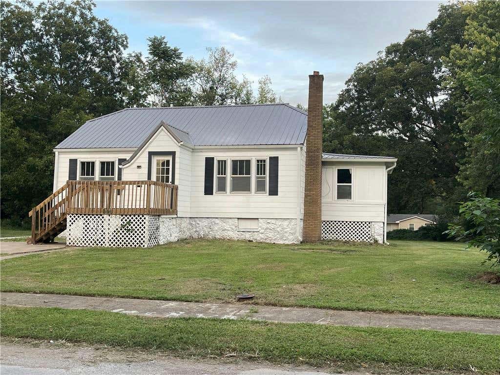 217 S MECHANIC ST, BUTLER, MO 64730, photo 1 of 50