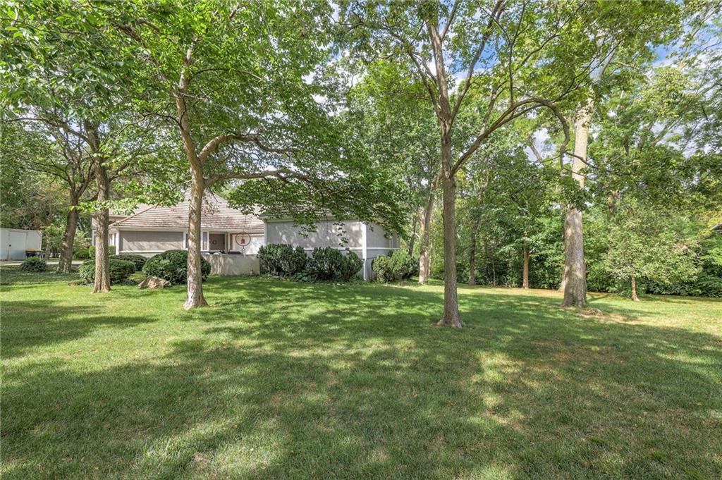 Kansas City, Missouri, 64114, United States, 5 Bedrooms Bedrooms, ,9 BathroomsBathrooms,Residential,Active,1929676