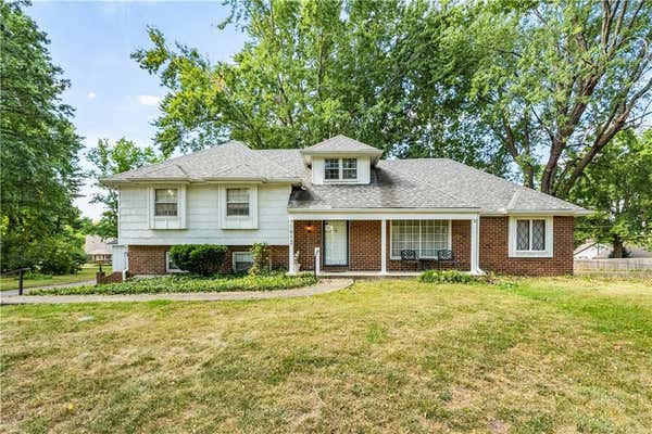 1913 SNOWDROP CIR, LIBERTY, MO 64068 - Image 1