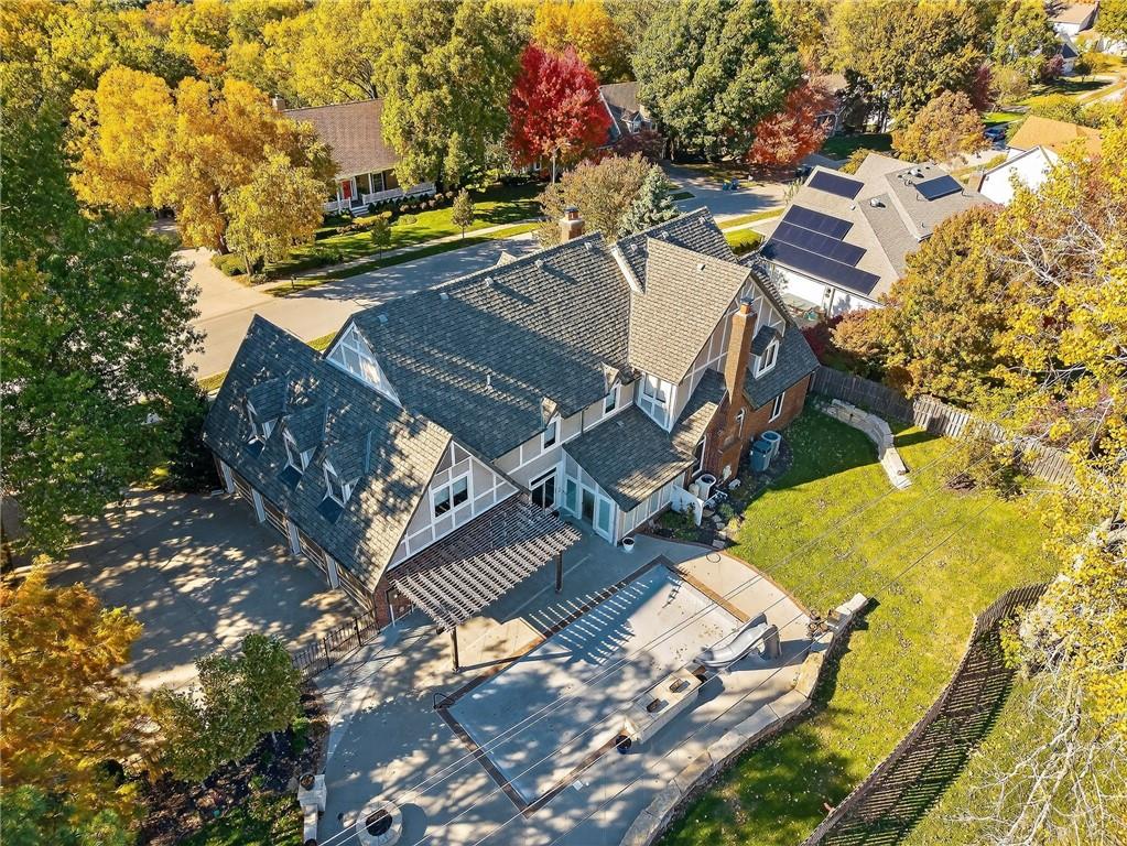 Liberty, Missouri, 64068, United States, 4 Bedrooms Bedrooms, ,7 BathroomsBathrooms,Residential,Active,1987271