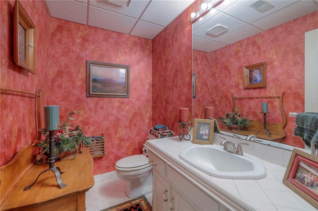 Kansas City, Missouri, 64114, United States, 5 Bedrooms Bedrooms, ,9 BathroomsBathrooms,Residential,Active,1929676