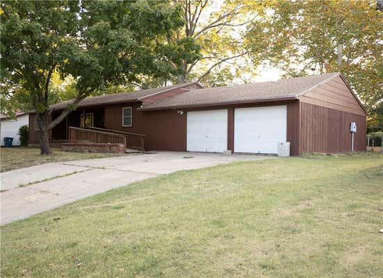 202 HIGHLAND RD, COFFEYVILLE, KS 67337 - Image 1