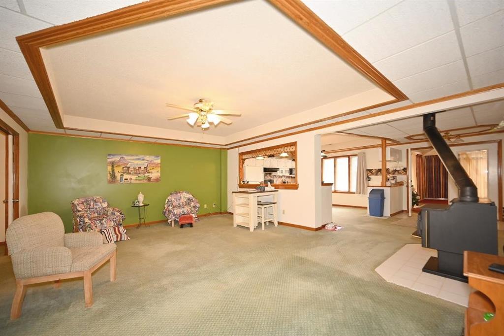 Weston, Missouri, 64098, United States, 4 Bedrooms Bedrooms, ,3 BathroomsBathrooms,Residential,Active,1989765