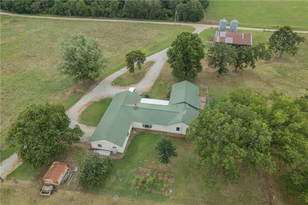 376 NW 90TH RD, SHELDON, MO 64784, photo 1 of 21