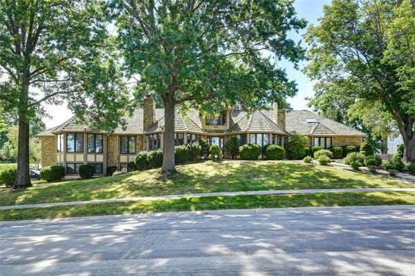 407 NE LANDINGS DR, LEES SUMMIT, MO 64064 - Image 1