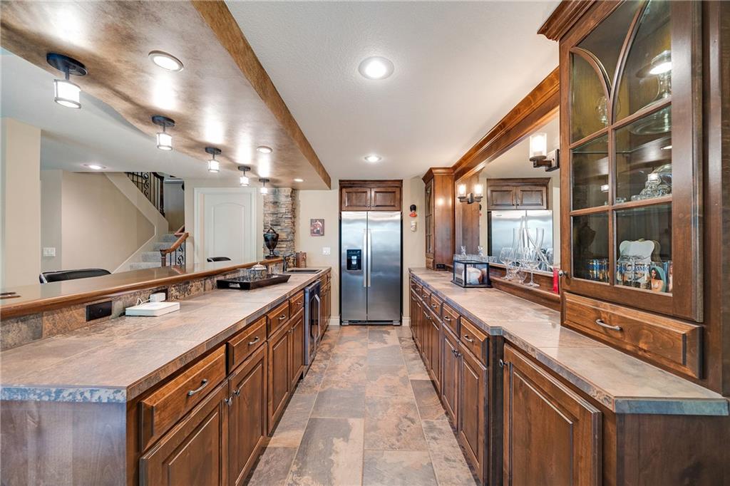 Loch Lloyd, Missouri, 64012, United States, 3 Bedrooms Bedrooms, ,4 BathroomsBathrooms,Residential,Active,1929453