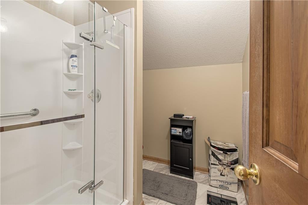 Lee'S Summit, Missouri, 64086, United States, 4 Bedrooms Bedrooms, ,4 BathroomsBathrooms,Residential,Active,1993632