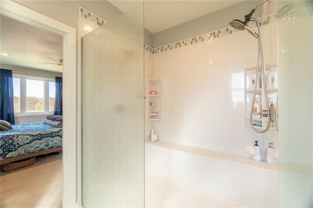 Altamont, Missouri, 64620, United States, 4 Bedrooms Bedrooms, ,4 BathroomsBathrooms,Residential,Active,1774004