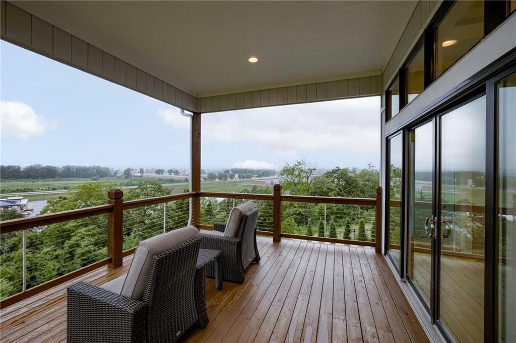 Riverside, Missouri, 64150, United States, 5 Bedrooms Bedrooms, ,5 BathroomsBathrooms,Residential,Active,1710739