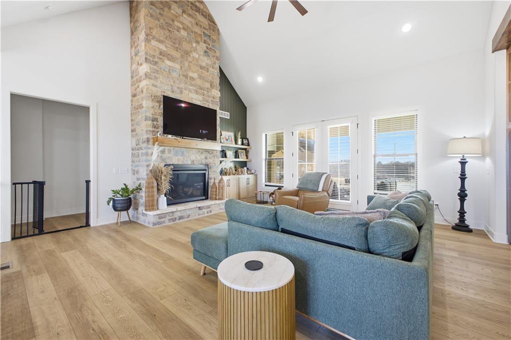 St Joseph, Missouri, 64507, United States, 5 Bedrooms Bedrooms, ,5 BathroomsBathrooms,Residential,Active,2007340