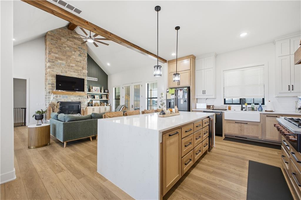 St Joseph, Missouri, 64507, United States, 5 Bedrooms Bedrooms, ,5 BathroomsBathrooms,Residential,Active,2007340