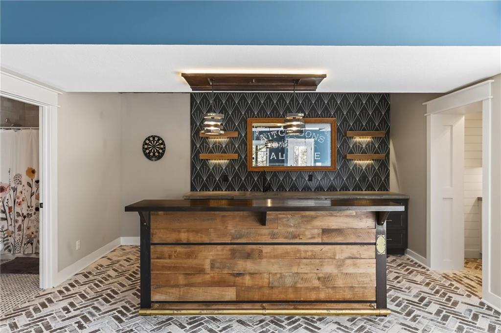 Parkville, Missouri, 64152, United States, 4 Bedrooms Bedrooms, ,5 BathroomsBathrooms,Residential,Active,1987258