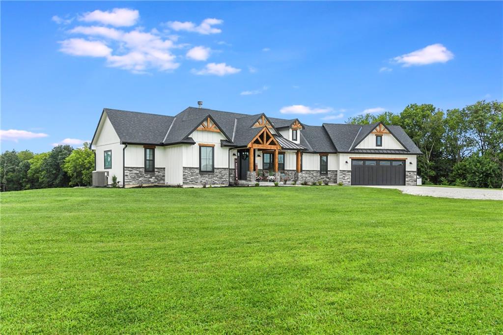 Odessa, Missouri, 64076, United States, 4 Bedrooms Bedrooms, ,4 BathroomsBathrooms,Residential,Active,1914840
