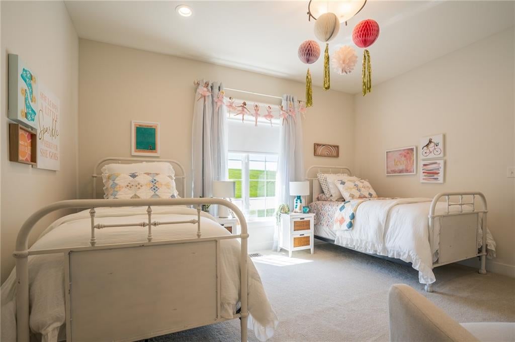 Altamont, Missouri, 64620, United States, 5 Bedrooms Bedrooms, ,5 BathroomsBathrooms,Residential,Active,1880022