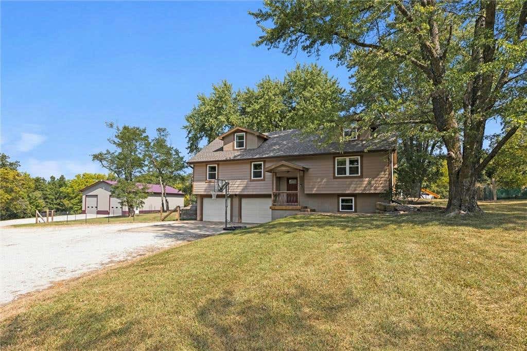 5203 SW HIGHWAY 169, TRIMBLE, MO 64492, photo 1 of 47