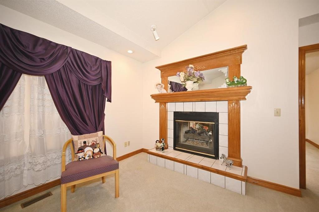 Weston, Missouri, 64098, United States, 4 Bedrooms Bedrooms, ,3 BathroomsBathrooms,Residential,Active,1989765