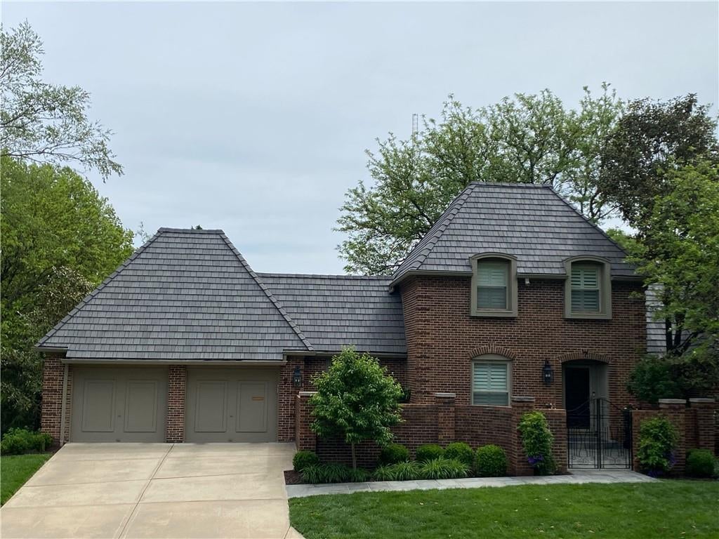 Prairie Village, Kansas, 66208, United States, 4 Bedrooms Bedrooms, ,4 BathroomsBathrooms,Residential,Active,1944109