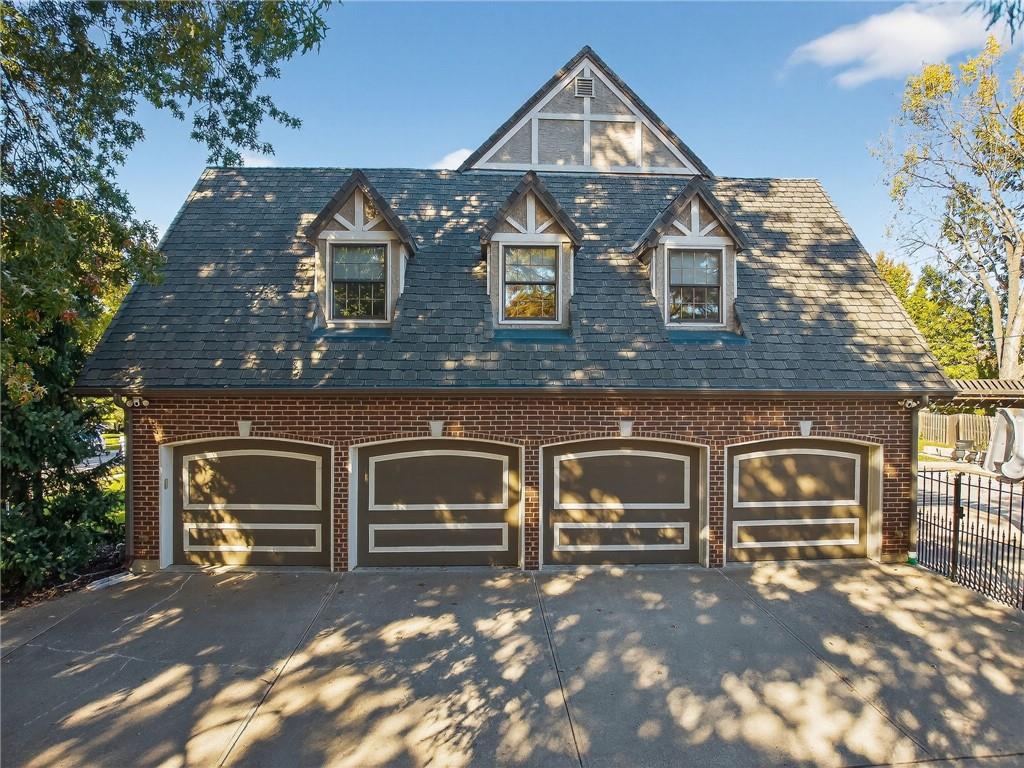 Liberty, Missouri, 64068, United States, 4 Bedrooms Bedrooms, ,7 BathroomsBathrooms,Residential,Active,1987271