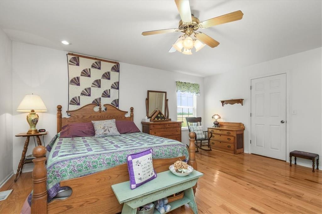 Macks Creek, Missouri, 65786, United States, 3 Bedrooms Bedrooms, ,3 BathroomsBathrooms,Residential,Active,1893234