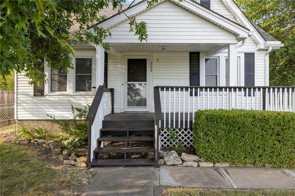 203 W 4TH ST, TONGANOXIE, KS 66086 - Image 1