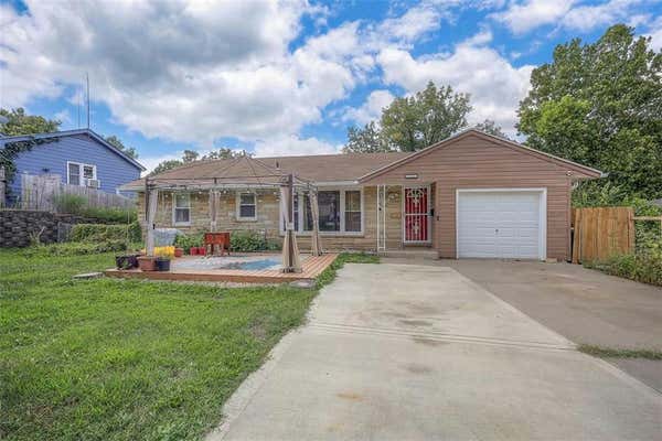 6710 N WYANDOTTE ST, GLADSTONE, MO 64118 - Image 1