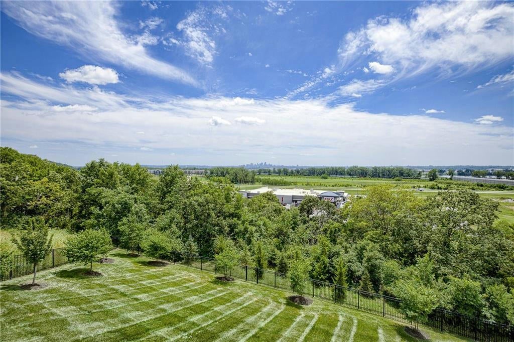 Riverside, Missouri, 64150, United States, 5 Bedrooms Bedrooms, ,5 BathroomsBathrooms,Residential,Active,1710739